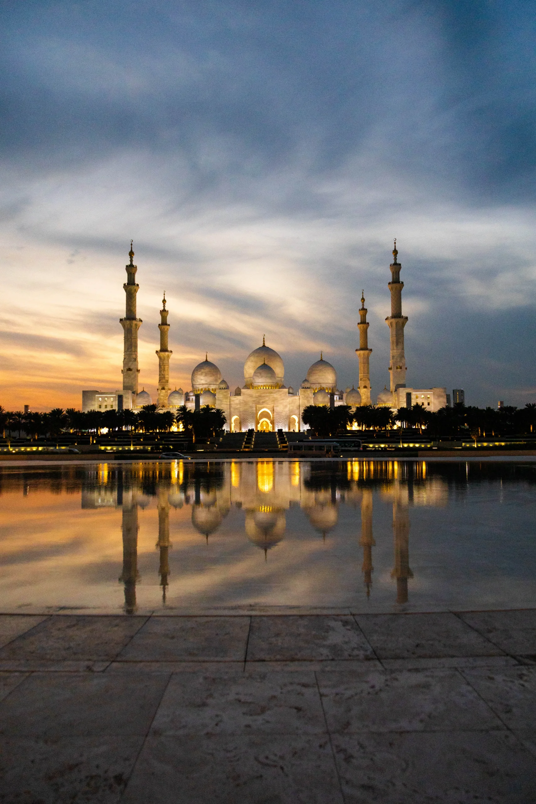 Uitzicht Grand Mosque vanaf Wahat Al Karama