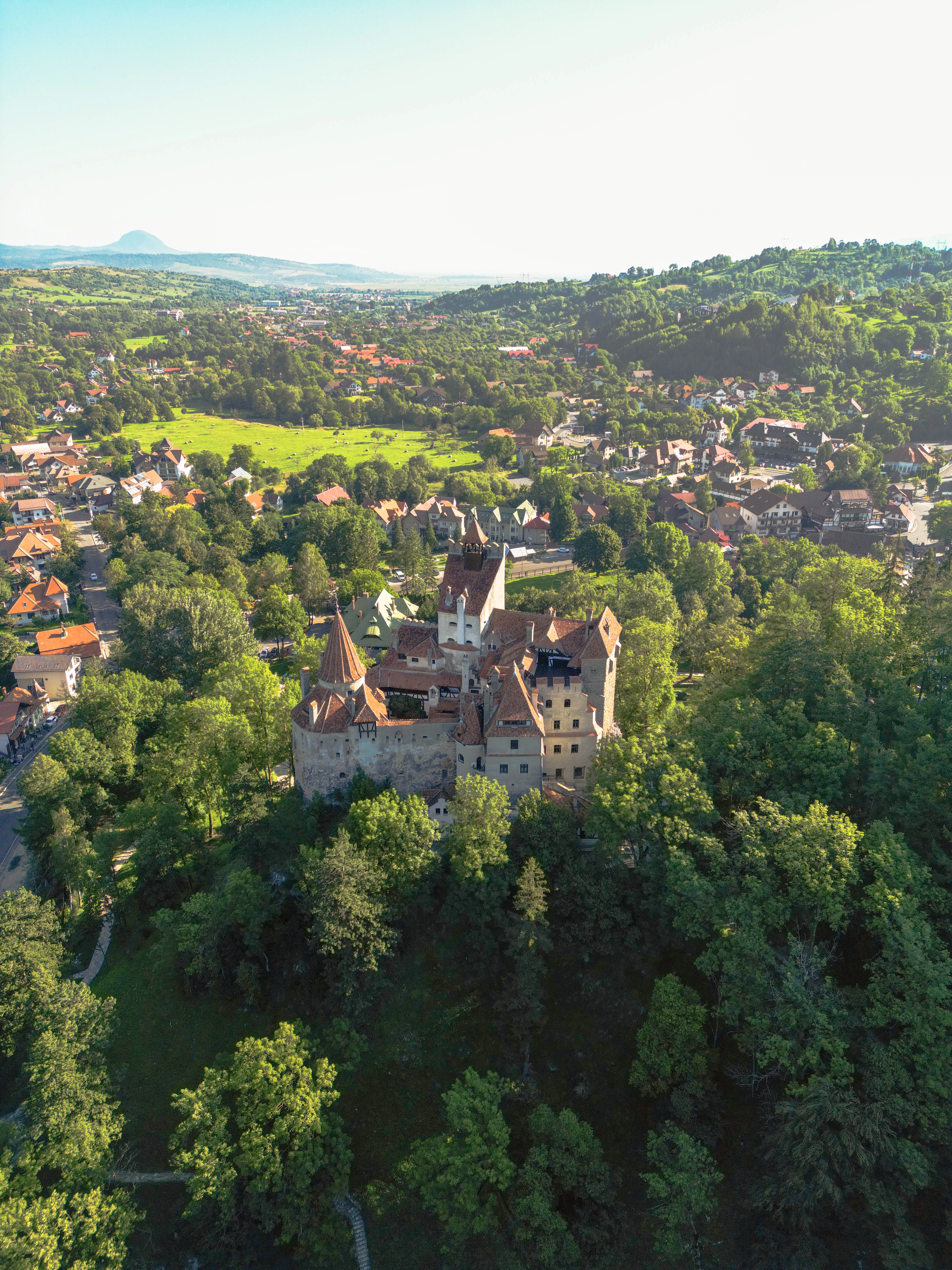 drone boven Bran castle Roemenie