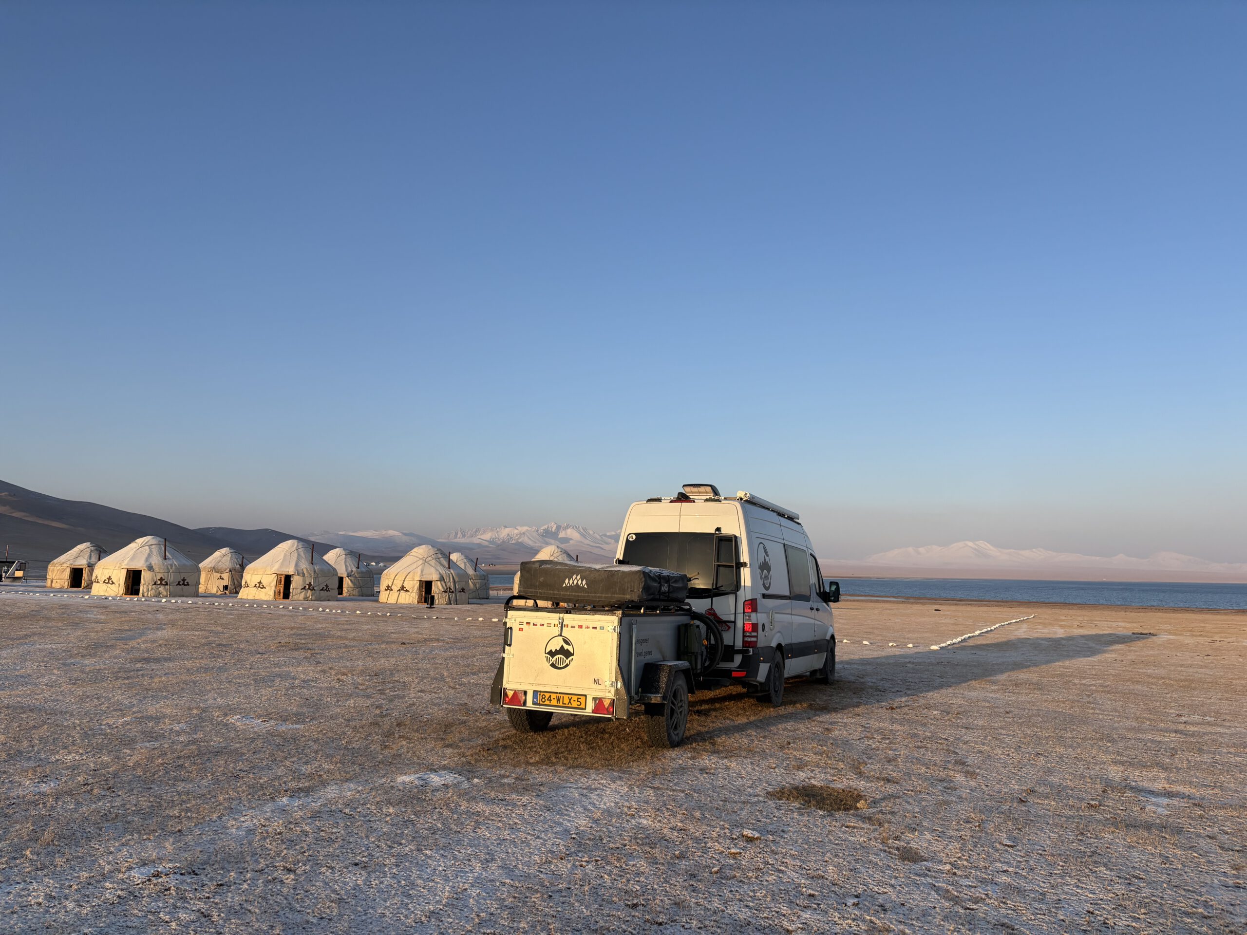 Buscamper Song-Kul Lake