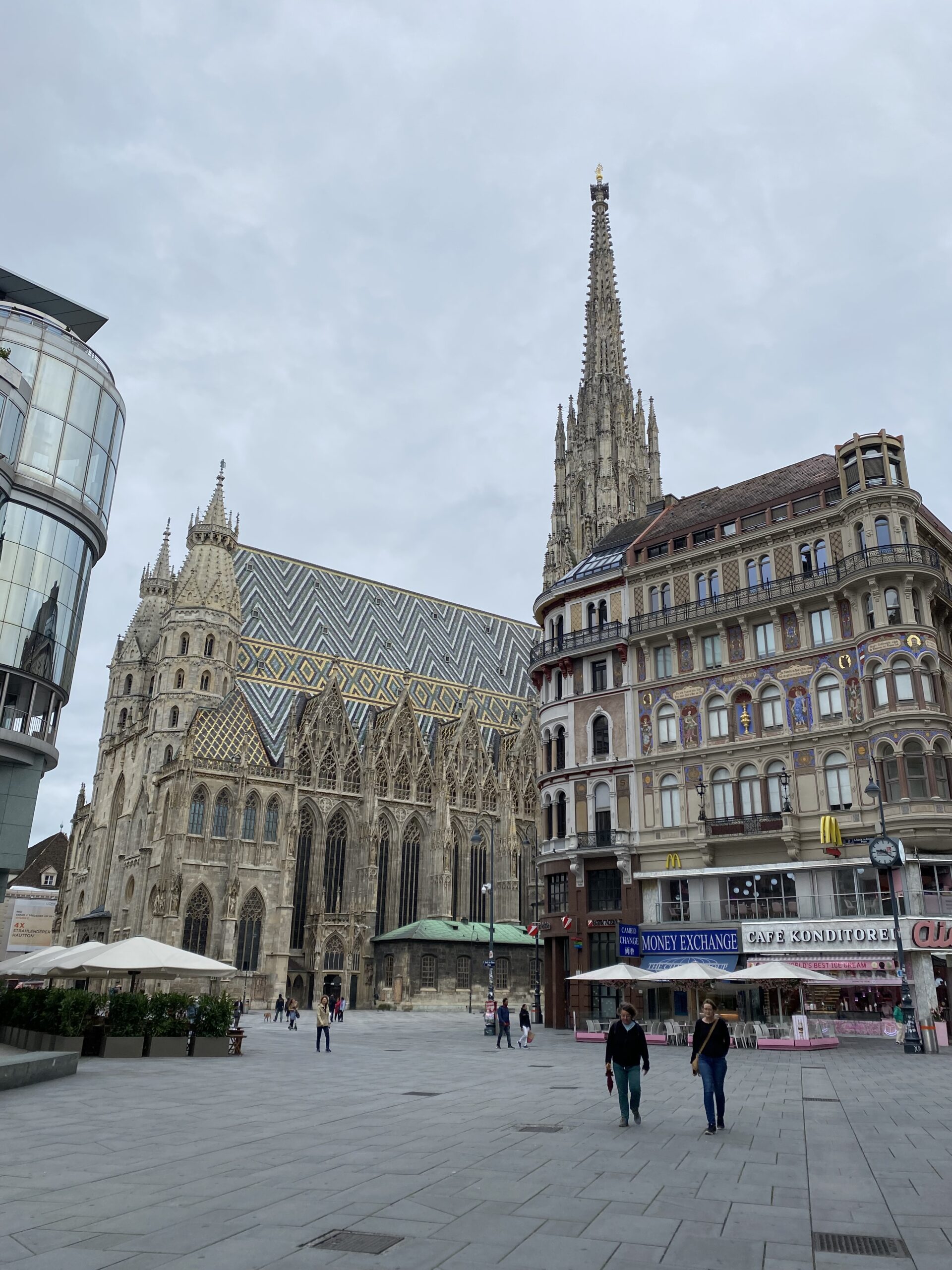 Stephansdom Wenen in de straat