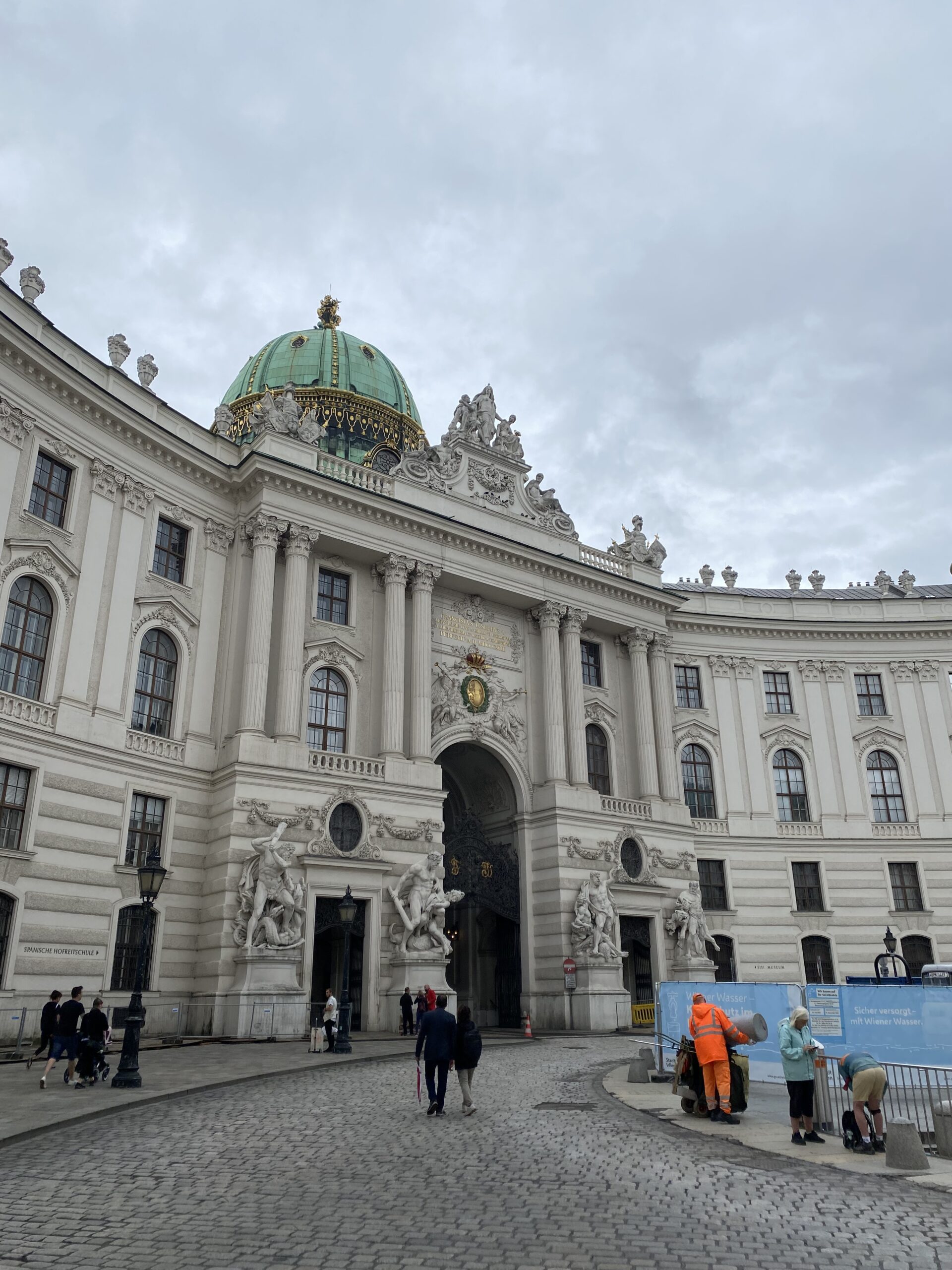 Hofburg ingang Michaelertrakt